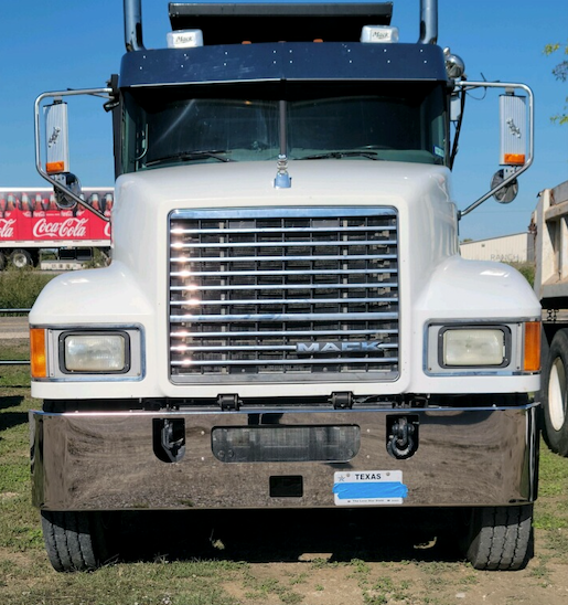 Bumper 17.5" Chrome Mack CH Series Set Forward Axle (2005+) w/ Tow Hole, Vent Hole, Step Hole