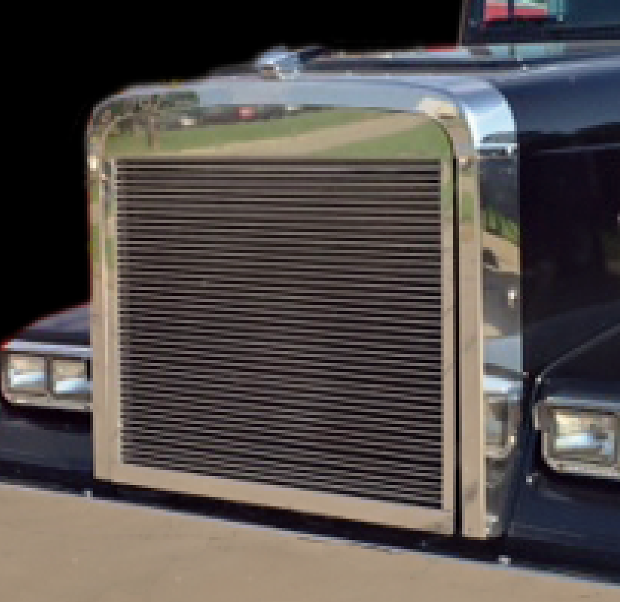 Freightliner Classic/XL/FLD 120 Hood Grill w 39 Horizontal Billets - Grill Surround NOT included.