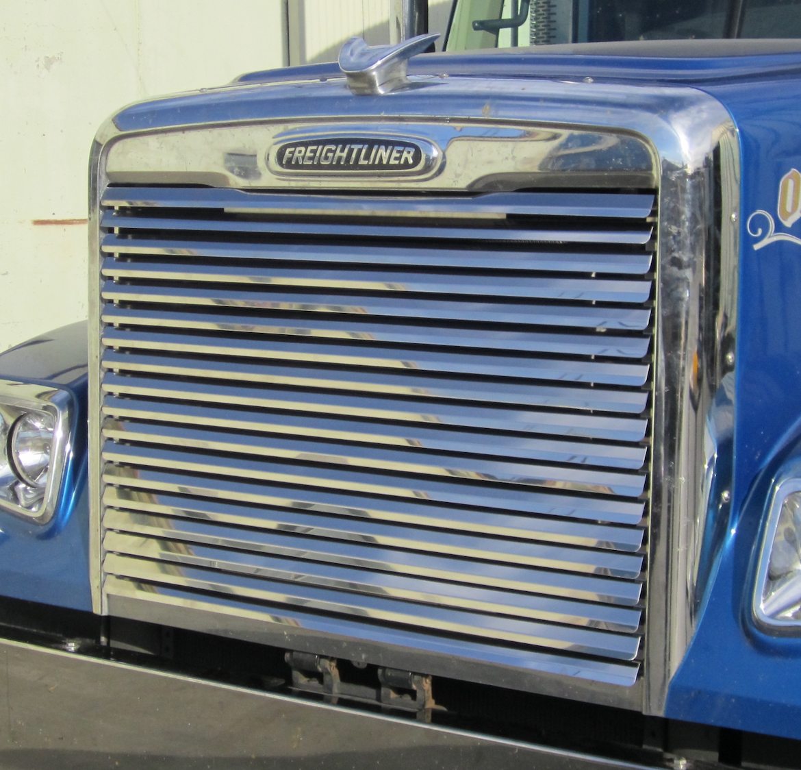 Freightliner Coronado Hood Grill w/ 18 Louvers (Square Headlights) - Grill Surround NOT included.