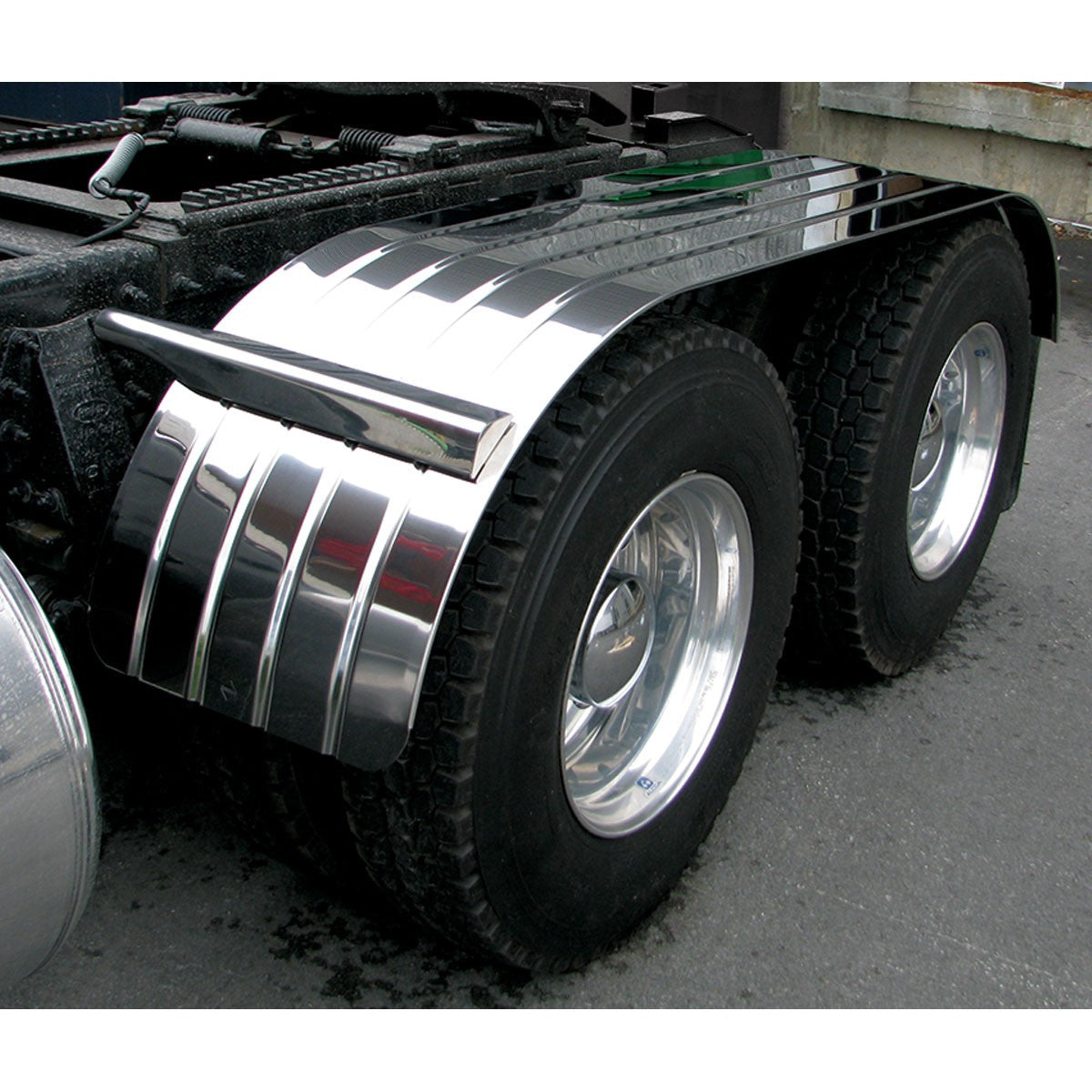 Full Fenders Stainless Steel - 120" Ribbed - Rolled Edge (35"-54"-31")- 16 Ga.
