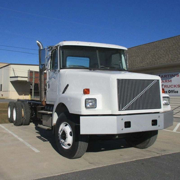 Grill Stainless Steel Volvo WG (1990-2000)