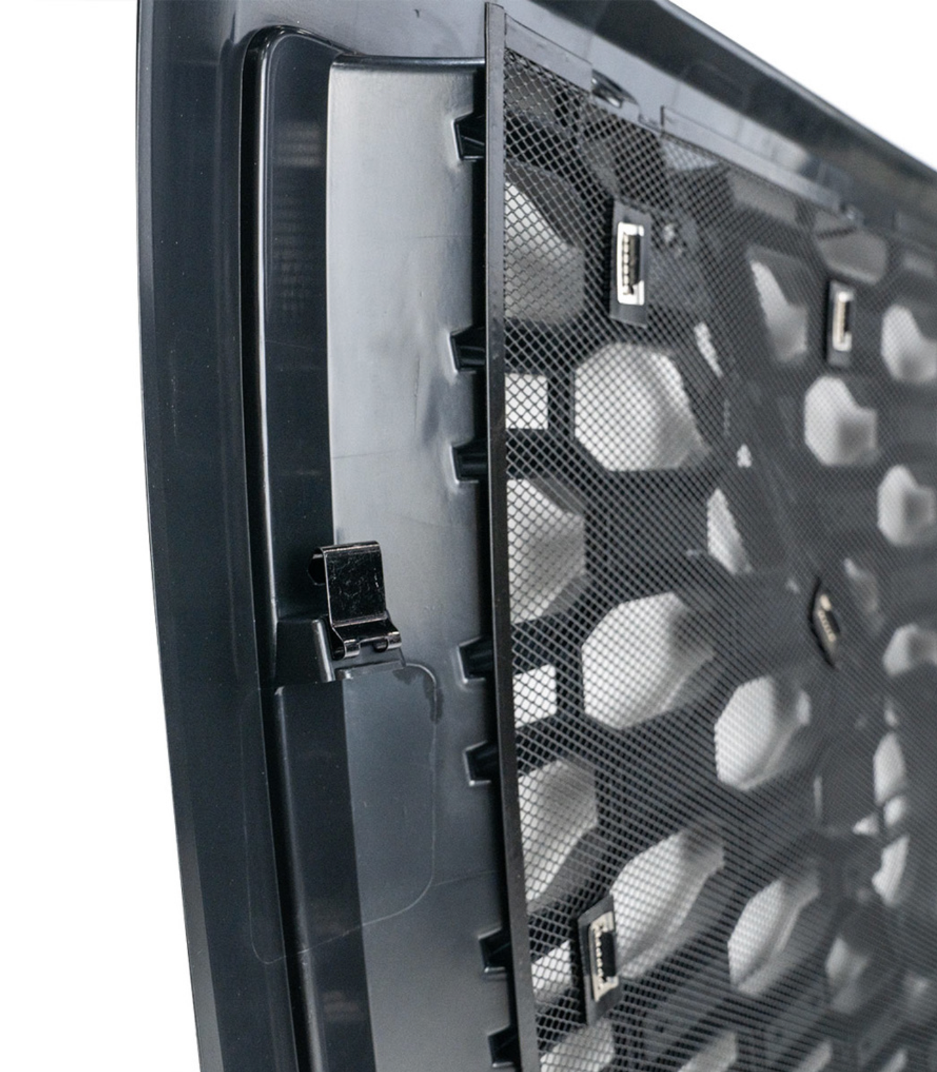 GRILLE WITH BUG SCREEN FOR 2018-2024 VOLVO VNL - SILVER