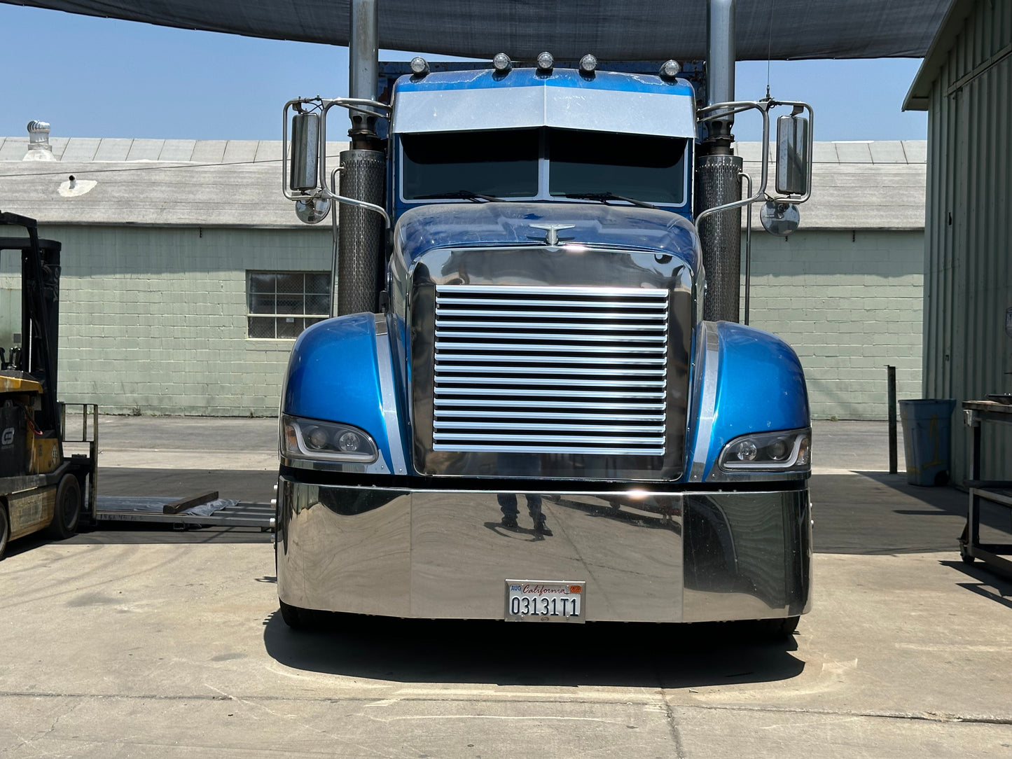 Peterbilt 386 Grill Surround & Horizontal Bar Insert Kit