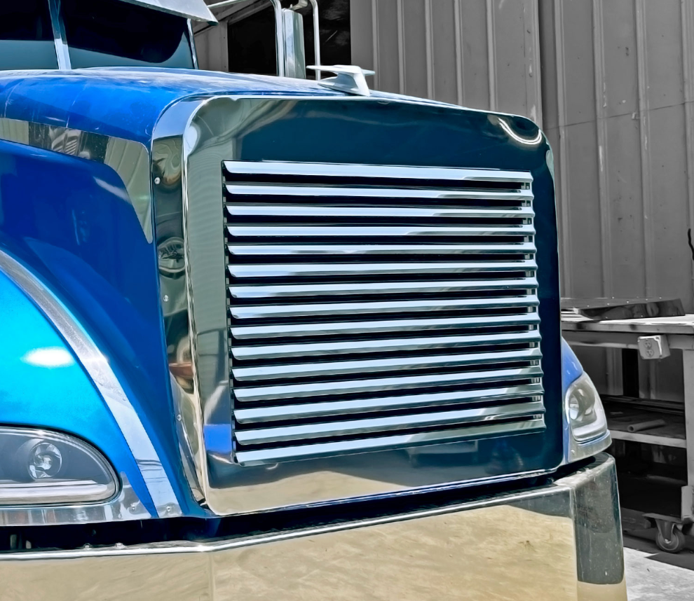 Peterbilt 386 Grill Surround & Louvered Grill Kit