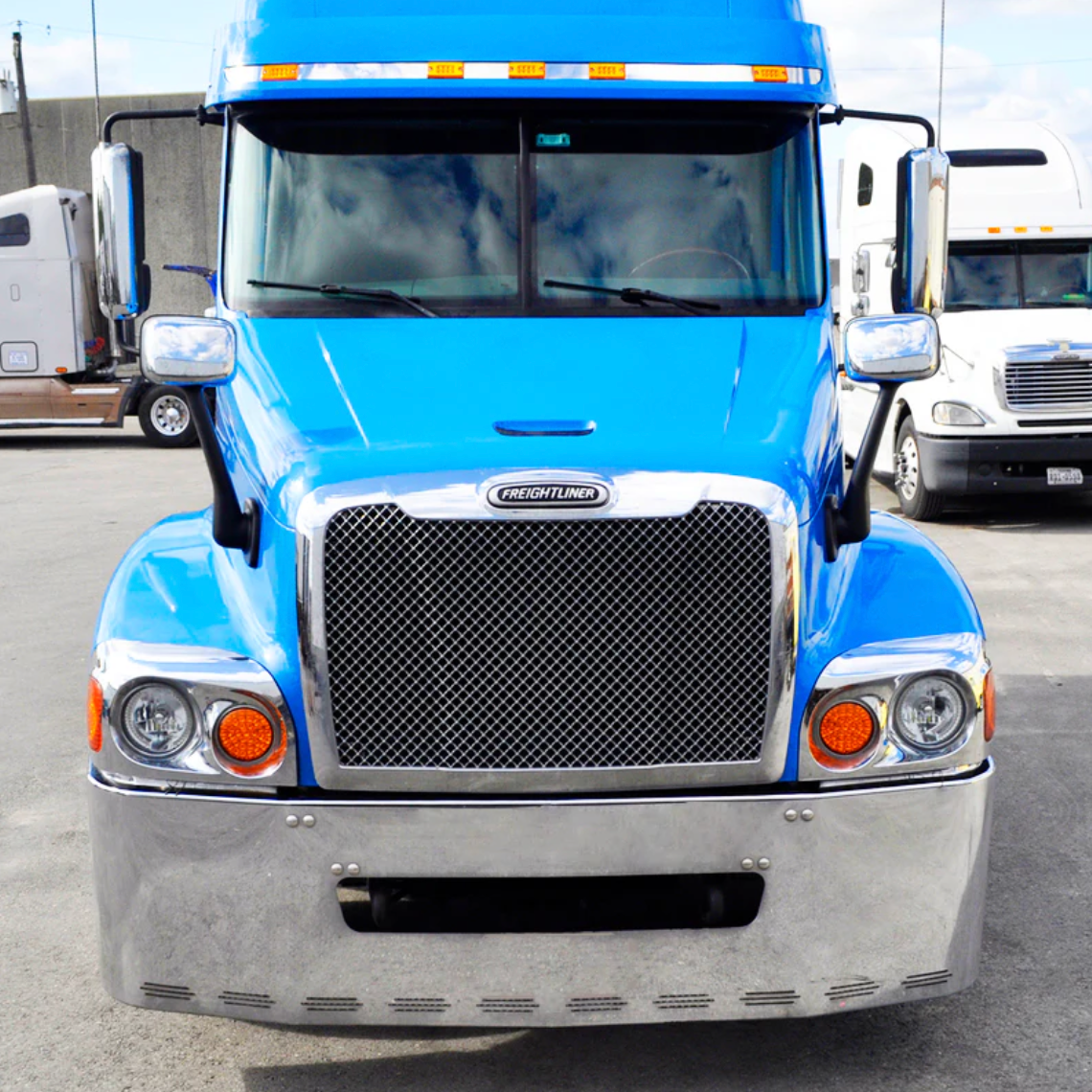 Whitlock Bull Bars FREIGHTLINER CORONADO 114 2011 ONWARDS STANDARD Fups Compatible Bumper Texan Whitlock Bull Bars FREIGHTLINER CORONADO 114 2011 ONWARDS STANDARD Fups Compatible Bumper Texan