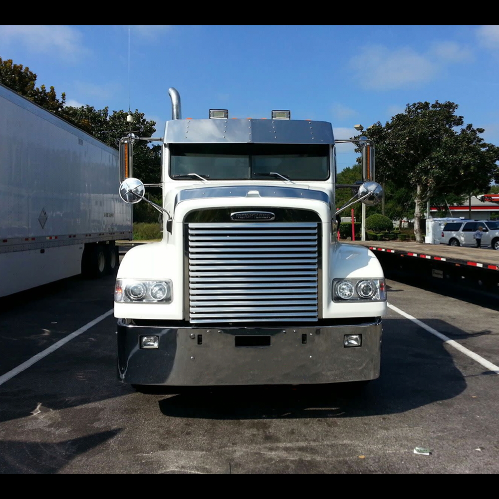 Bumper 18" Freightliner FLD 120,112 Chrome Fog light. (1989+) . Wrap around