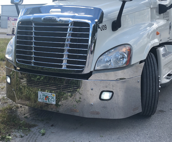 Bumper 20" Chrome Freightliner Cascadia w/ Fog Lights & Hidden Light Holes (3 Piece )