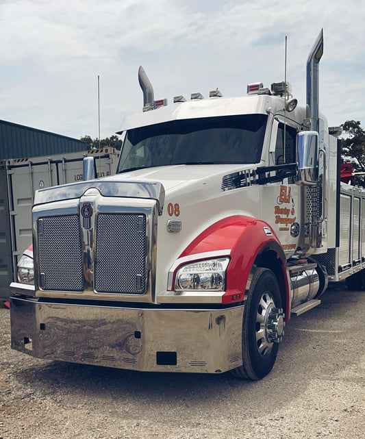 Bumper 20" Chrome Kenworth T800/T880 (2004+) w/ Tow, Fog & 9 Hidden Light Holes. (FN)