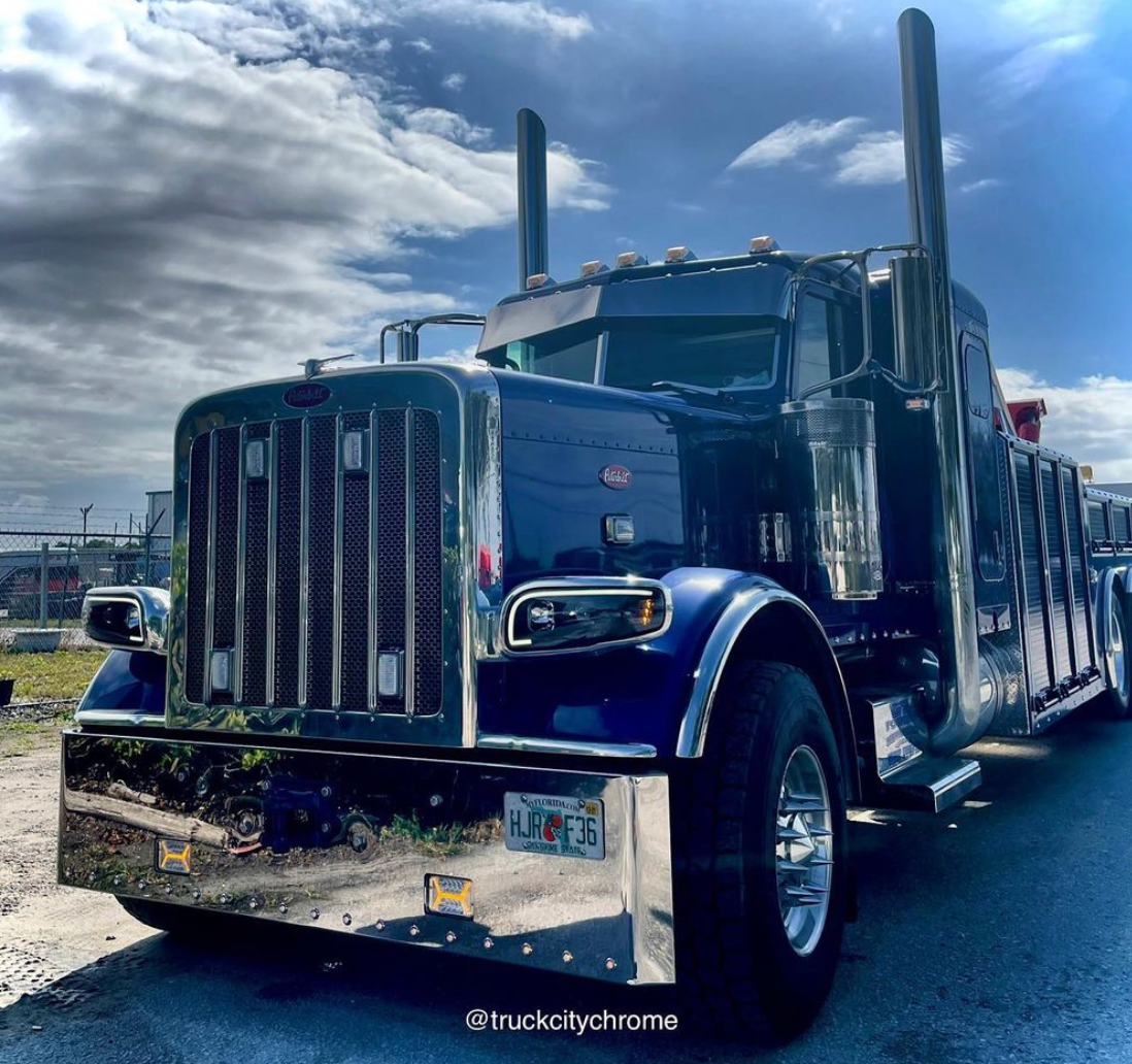 Bumper 20" Chrome Peterbilt 365/388/389/567 (2007+) & Kenworth W990 (2018+) Square Hand Rolled End w/ Square Fog Light Holes, External Tow Holes & 18 Button Light Holes