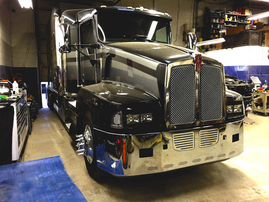 Bumper 22" Chrome Kenworth T600 (All Years) Aerodynamic, Grille Installed, Air Vent, Tow, Fog Lights & 9 Hidden Light Holes