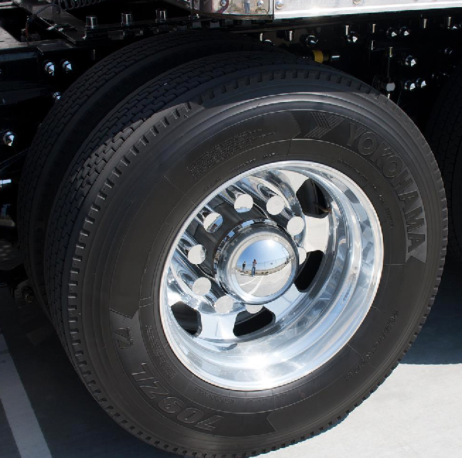 Chrome Plastic 33mm Push-On Cylinder Nut Covers