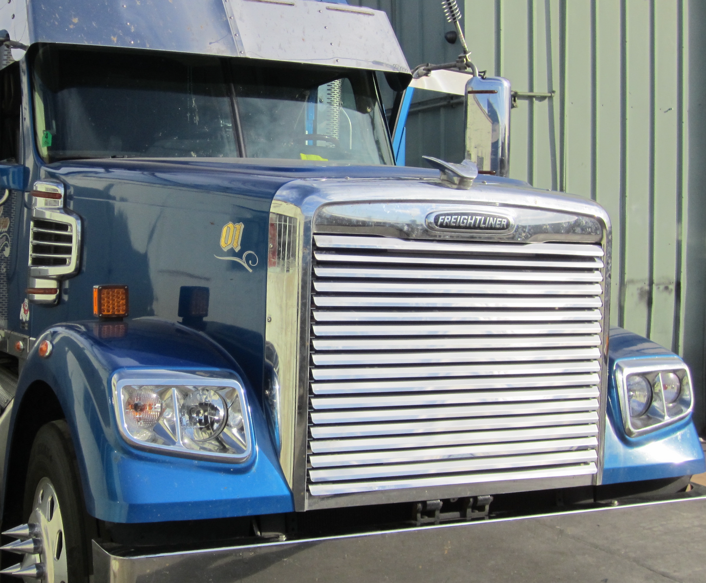 Freightliner Coronado Hood Grill w/ 18 Louvers (Square Headlights) - Grill Surround NOT included.