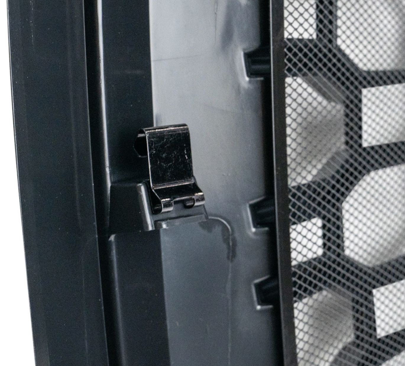 GRILLE FOR 2018-2024 VOLVO VNL