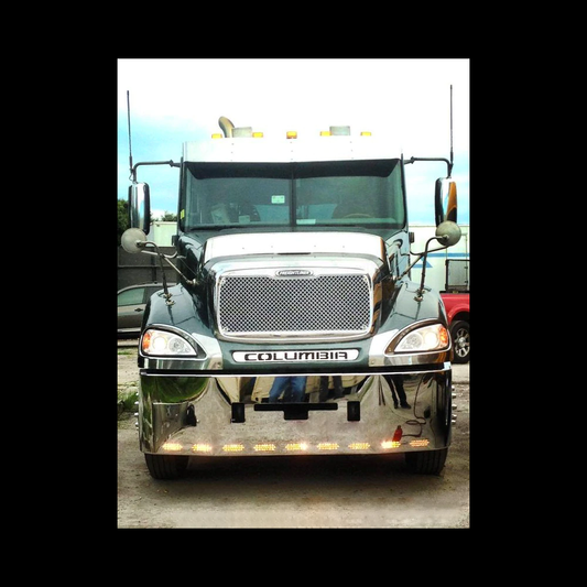 Grille Mesh Style Freightliner Columbia - Bugscreen Included