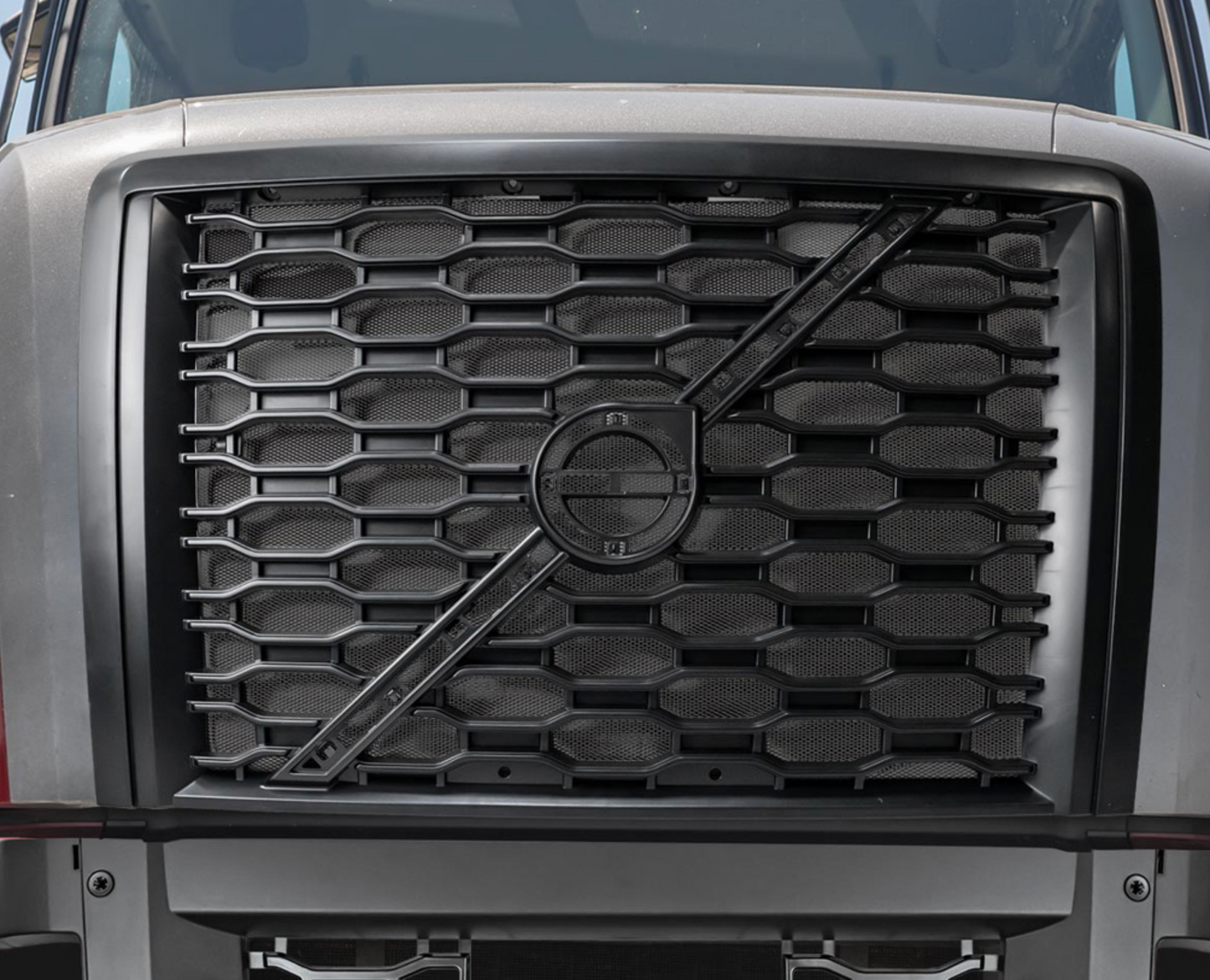 GRILLE WITH BUG SCREEN FOR 2018-2024 VOLVO VNL-BLACK