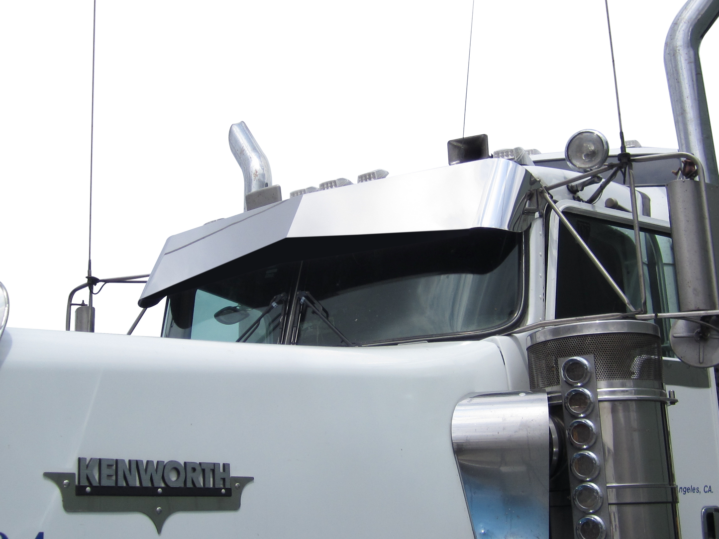 Kenworth W900/T800/T600/T660 High-Mid 13" x 8" Botelho Blind Mount Bowtie Visor (Curved Windshield)