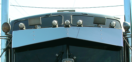 Kenworth W900/T800/T600/T660 High-Mid 13" x 8" Bowtie Visor (Flat Windshield)