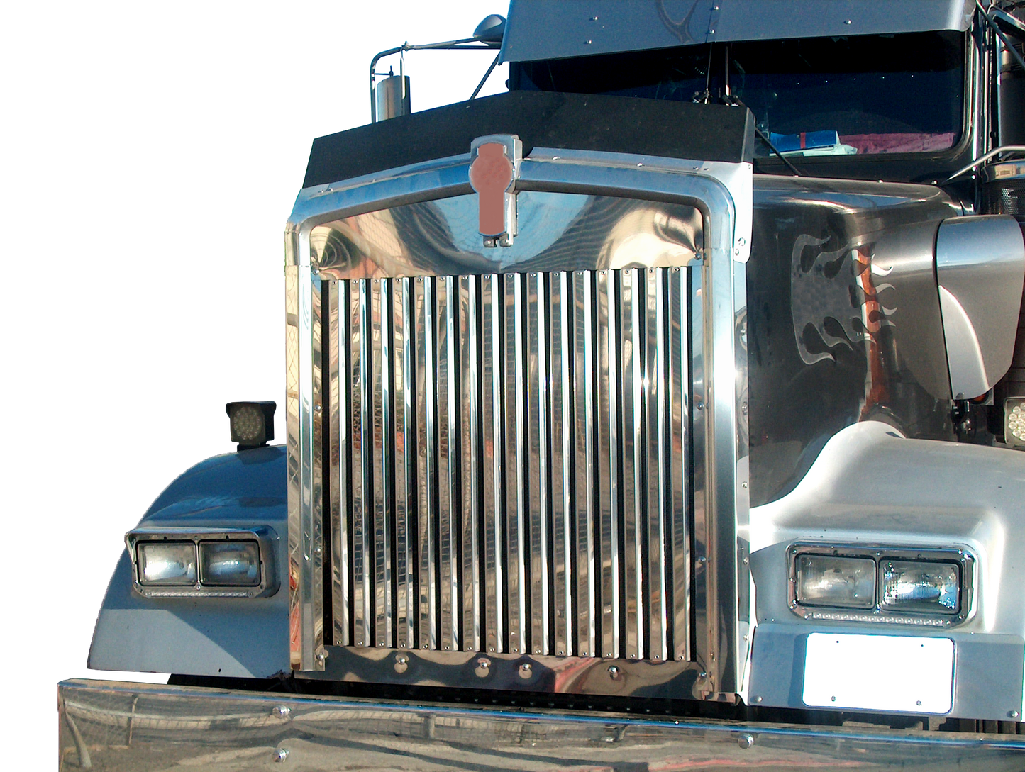 Kenworth W900L Long Hood Grill w/ 15 Vertical Bars.