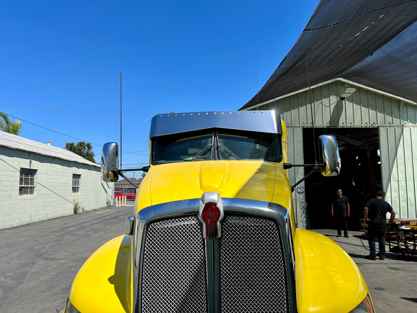 Kenworth W900L/T660/T800/T330 13" x 10" Botelho Blind Mount Bowtie Visor w/15-3/4" Light Holes