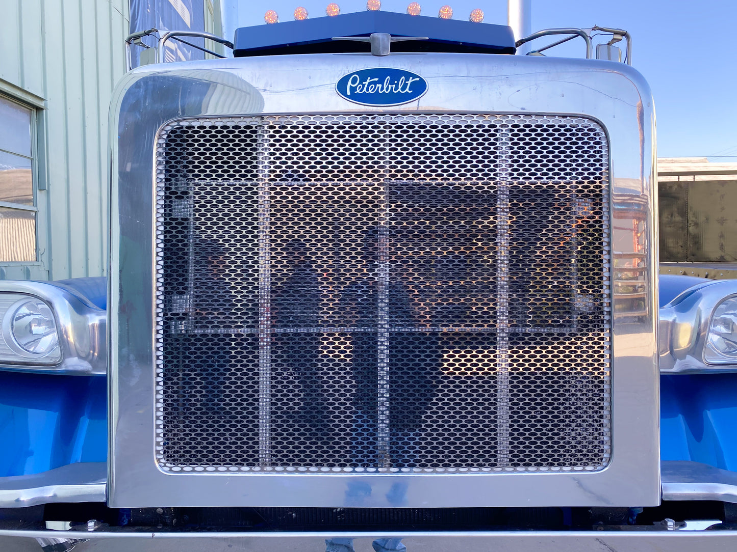 Peterbilt 367 Grill Mesh Insert