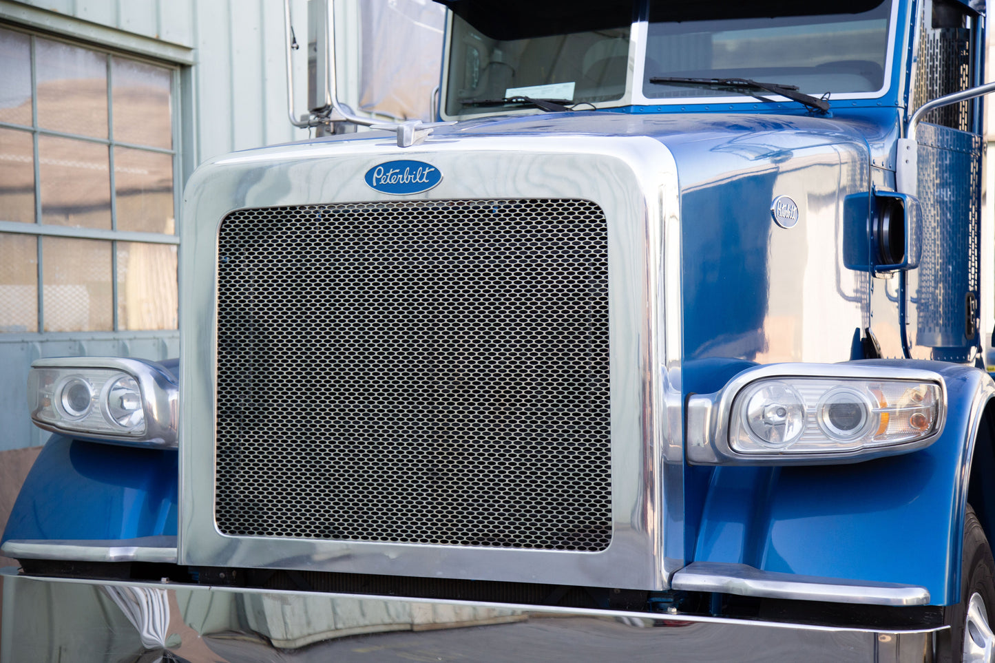 Peterbilt 367 Grill Mesh Insert