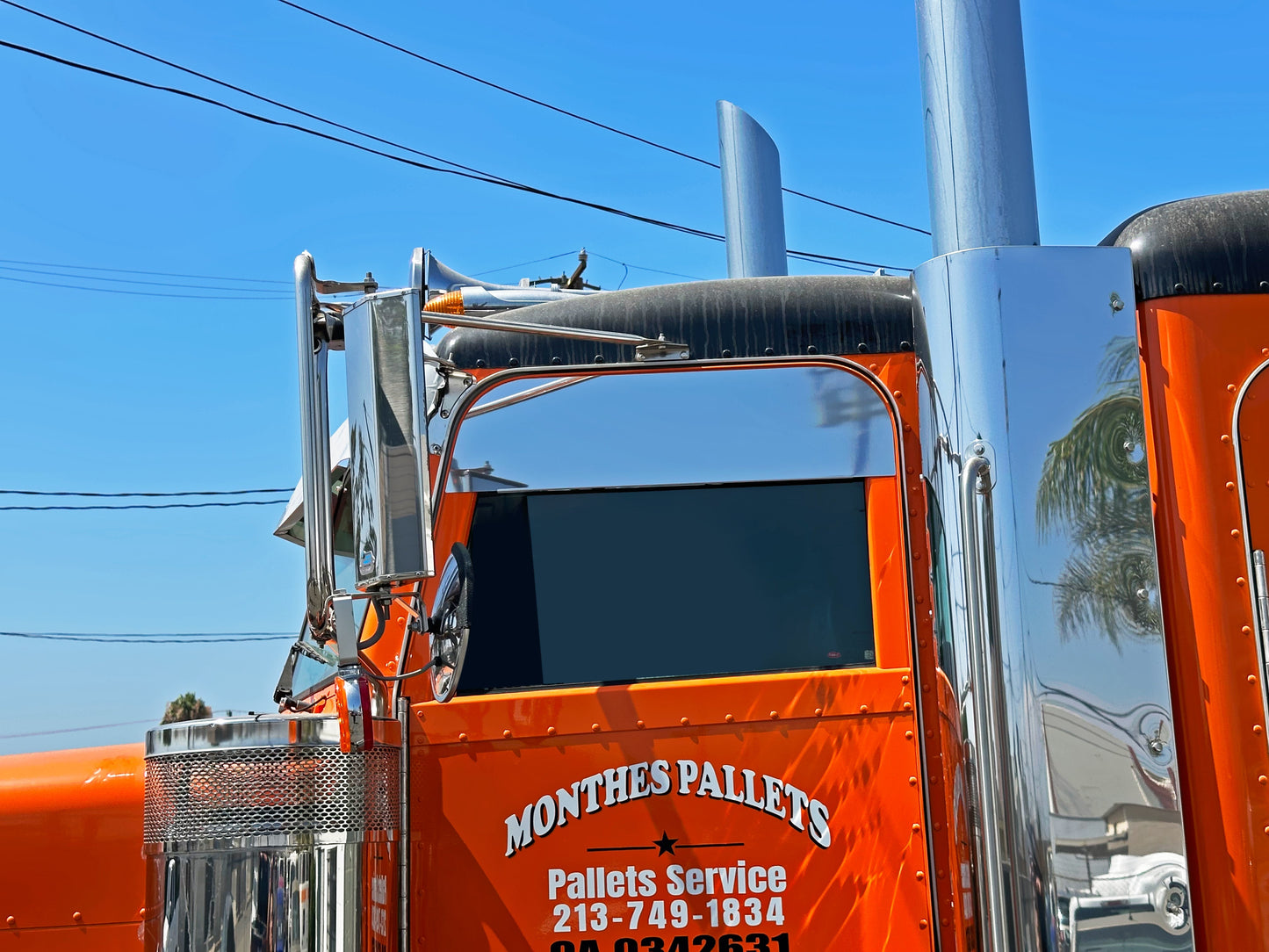 Peterbilt 379/386/388/389 8" Munster Chop Top (Cab Mounted Mirrors)