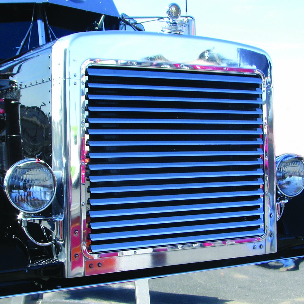 Peterbilt 379 Extended Hood Louvered Grill (16 Bars)