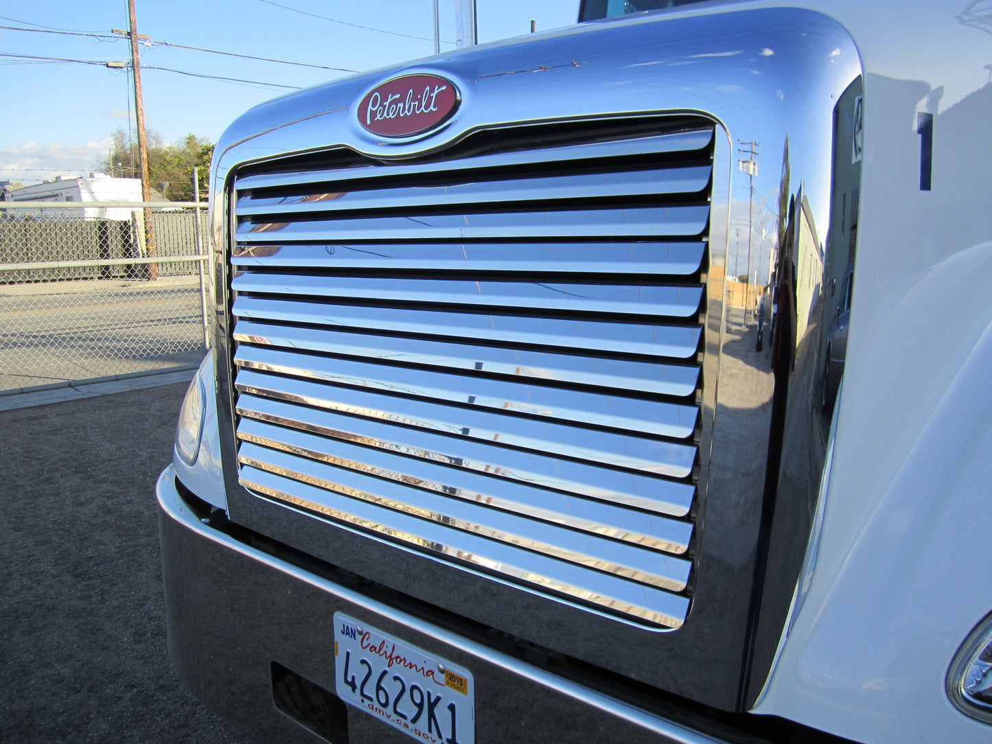 Peterbilt 384 Hood Grill w/13 Louvers (35.375)