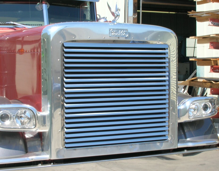 Peterbilt 388/389 Hood Grill - 19 Louvers (39.25) - Grill Surround NOT included.