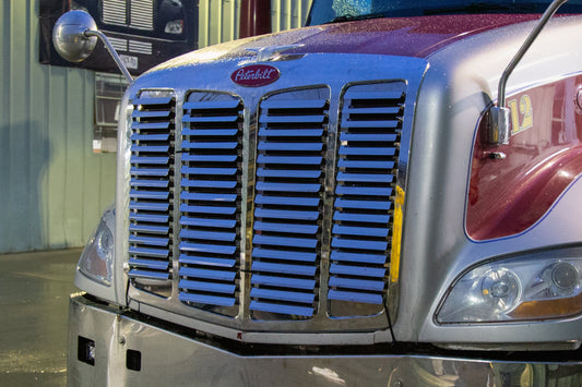 Peterbilt 579 Hood Grill w/66 Louvers (6.25,8.)