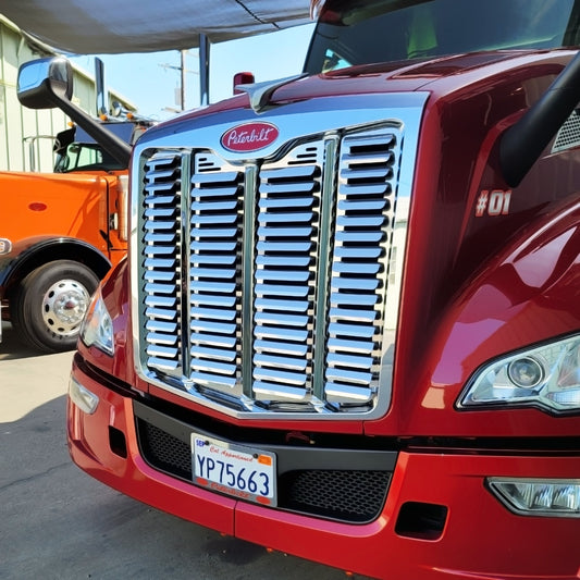 Peterbilt 579 Ultraloft Hood Grill Insert w/66 Louvers