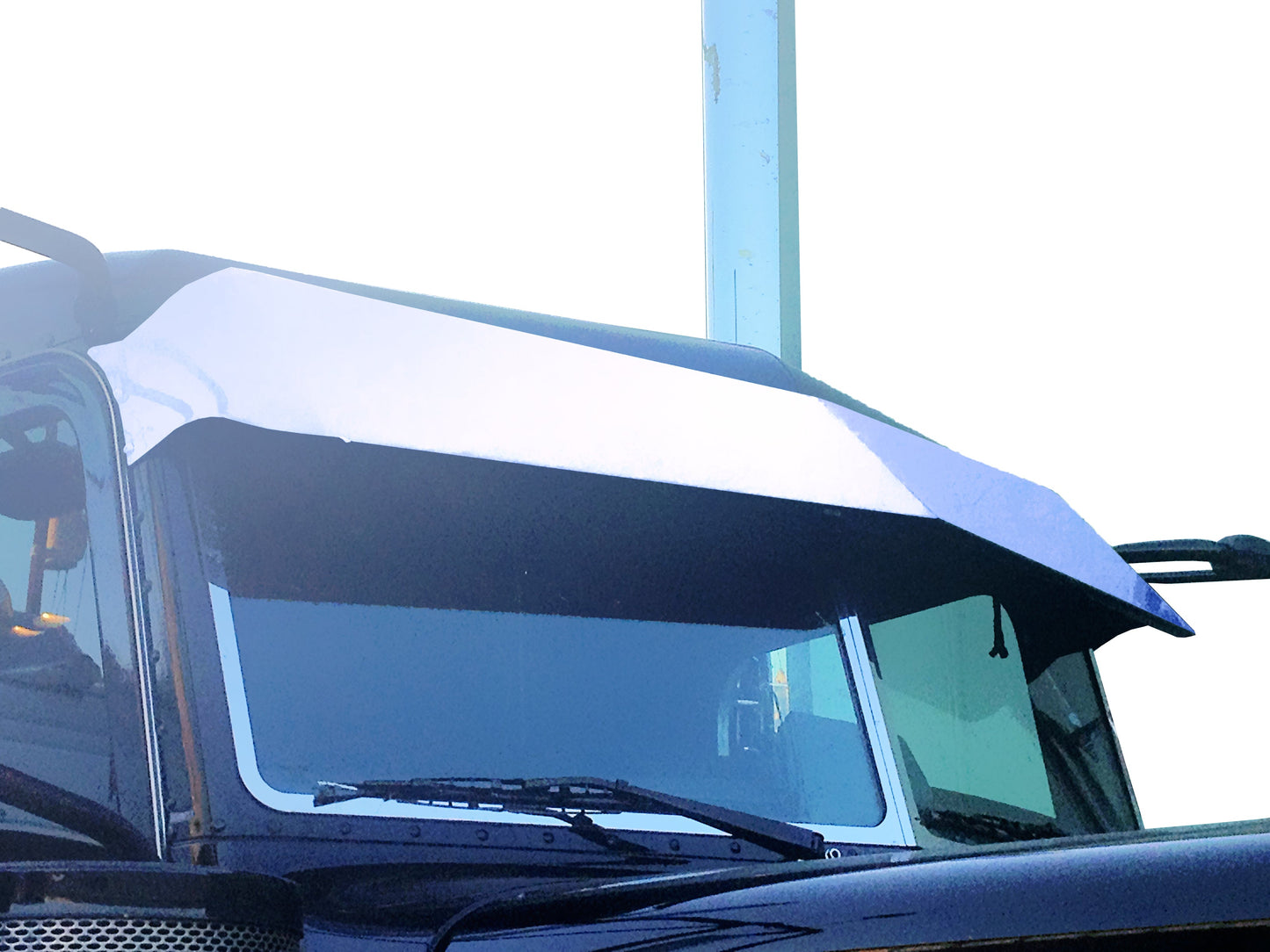 Peterbilt All St./Ultra Cab 13" x 10" Reverse Blind Mount Bowtie Visor