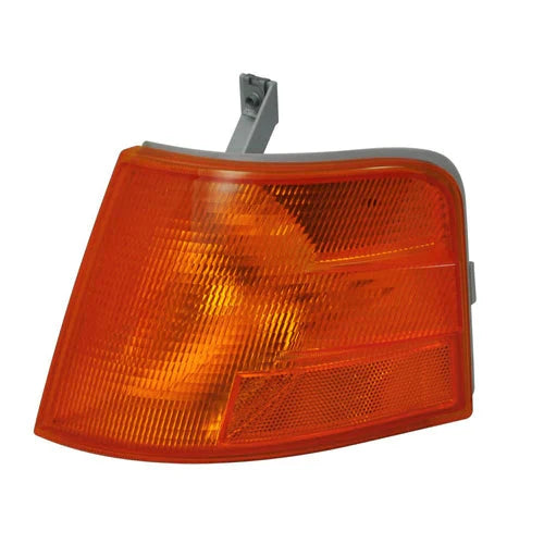 Side Marker Lamp Incandescent For Volvo Vnl & Vnm Models From 1996 To 2003 Left Side